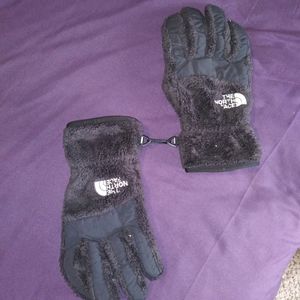 North Face Fleece Gloves size S/M